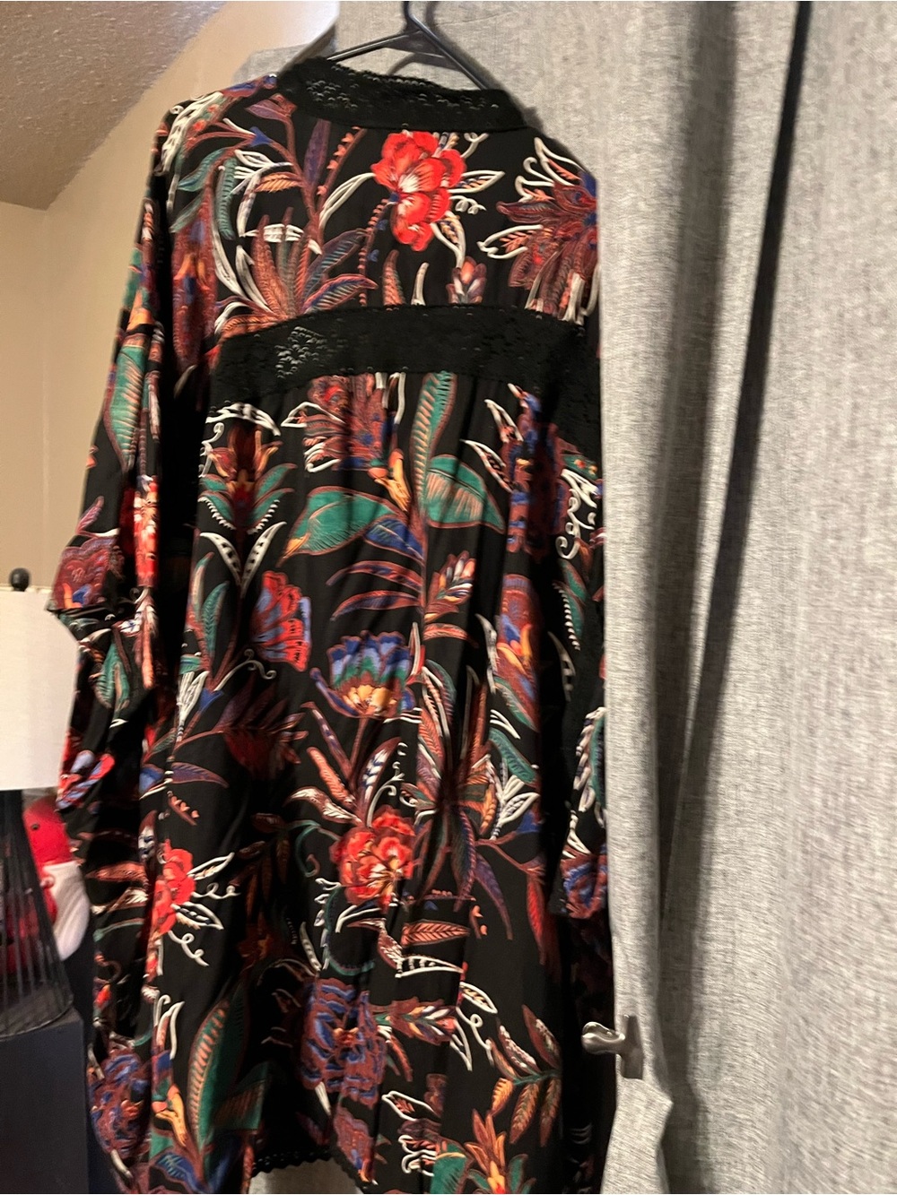 Floral Kimono - Picture 2 of 2